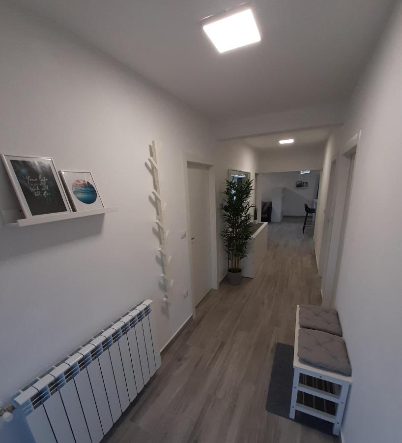 Guesthouse Villa Brestova โพลมิน ภายนอก รูปภาพ