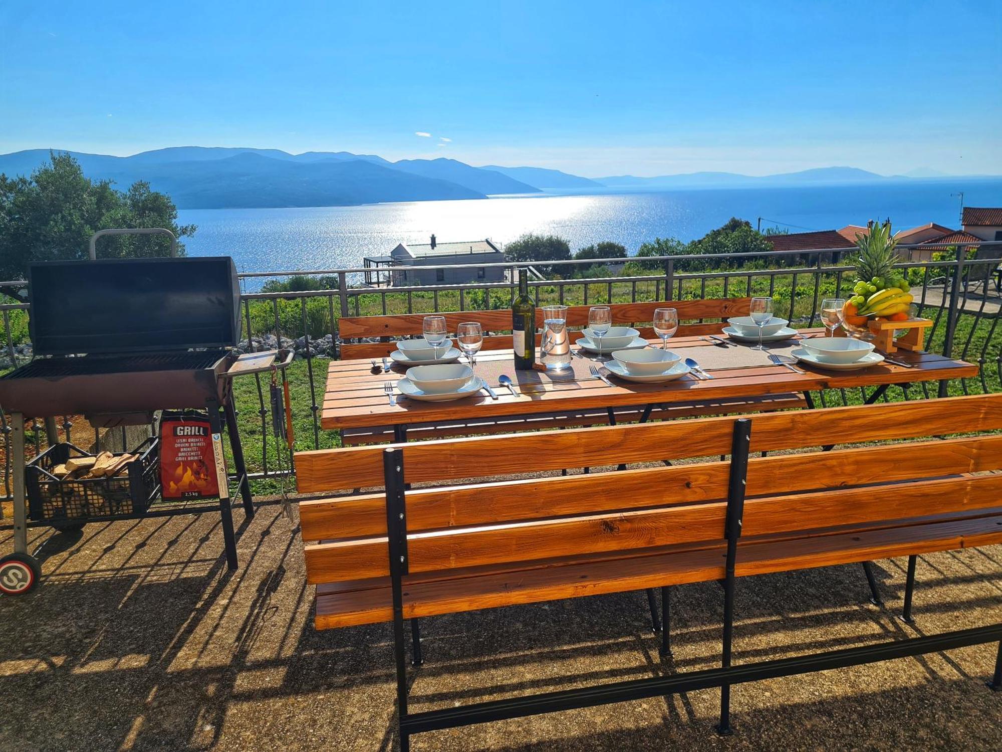 Guesthouse Villa Brestova โพลมิน ภายนอก รูปภาพ