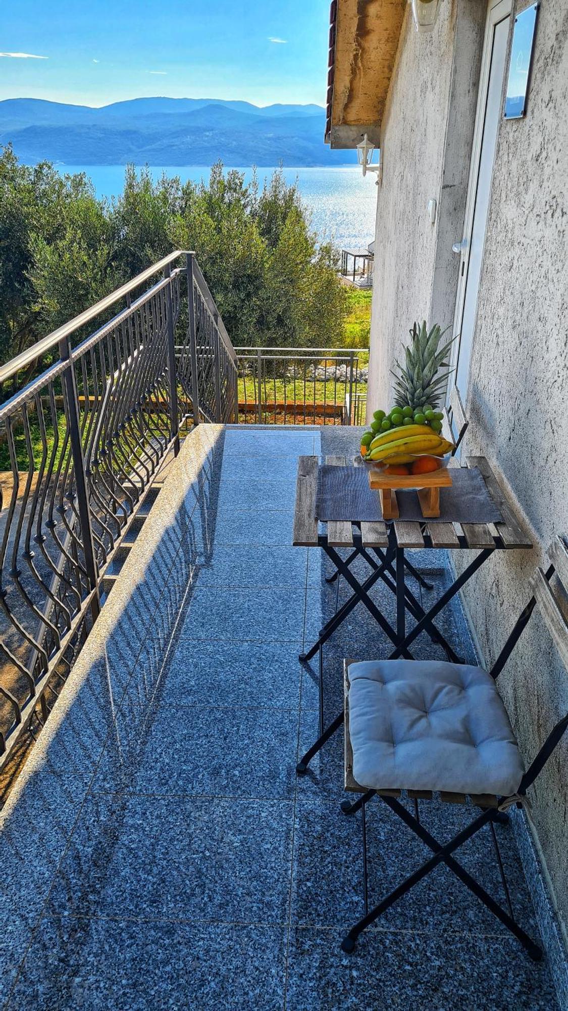 Guesthouse Villa Brestova โพลมิน ภายนอก รูปภาพ